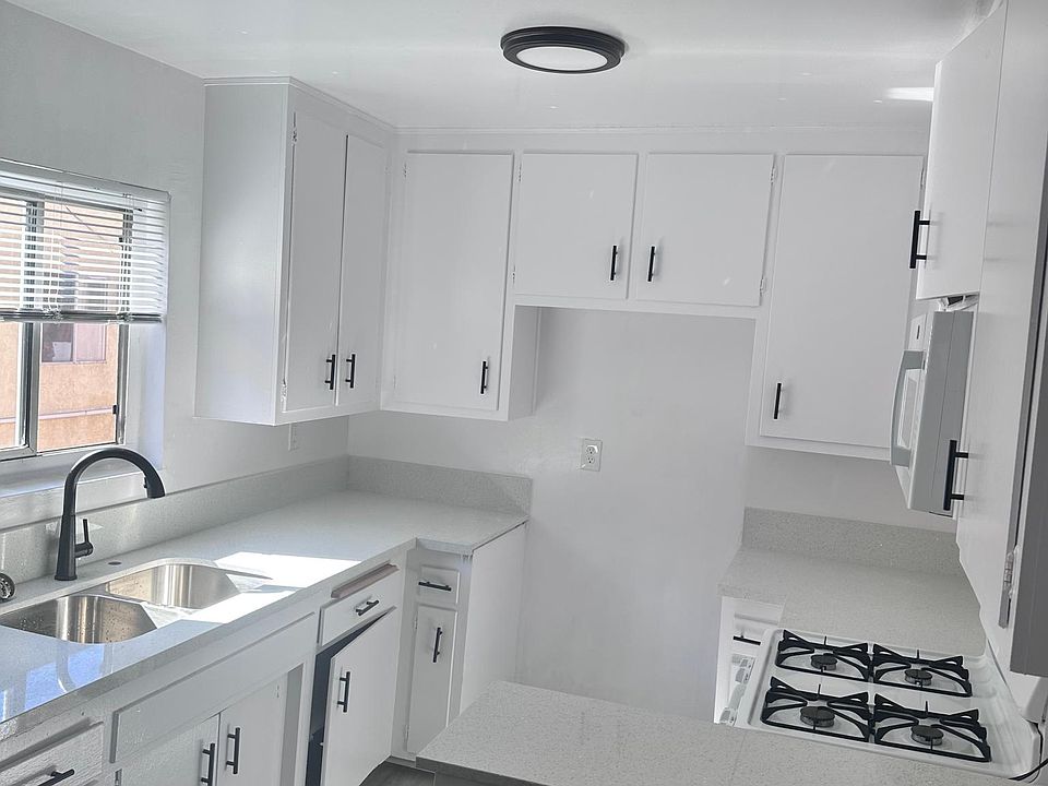 1st image of 7631 Laurel Canyon Blvd #11