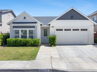 4112 Alamos Ave, Clovis, CA 93619