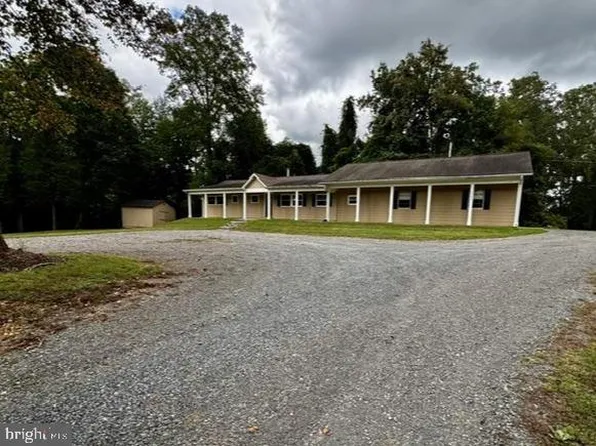 2285 Edward King Ln, Amissville, VA 20106