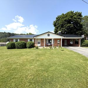 1311 Parrish St, Marlinton, WV, 24954