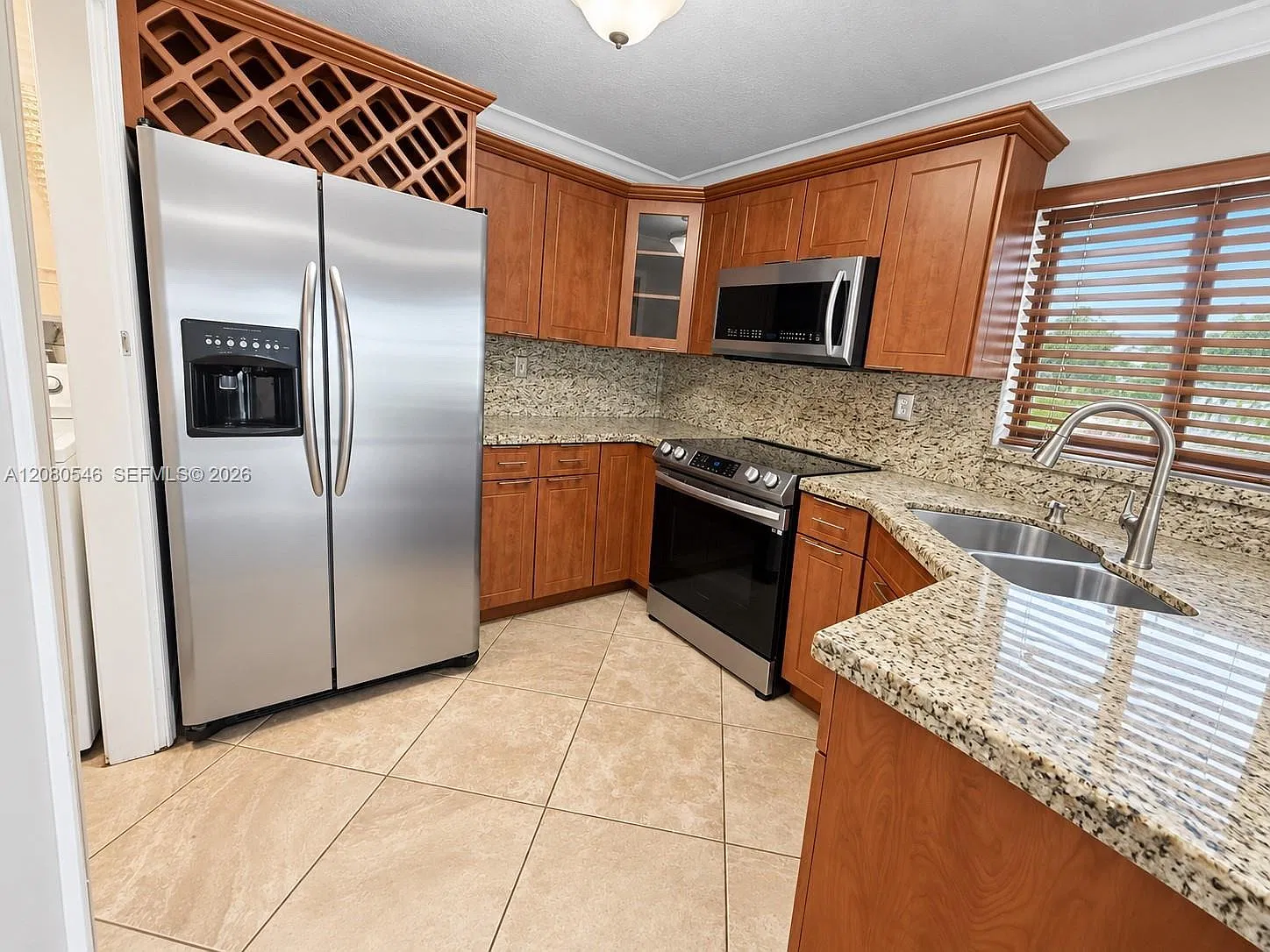 3 bed, 1300 sqft, $3,300 — Photo 2