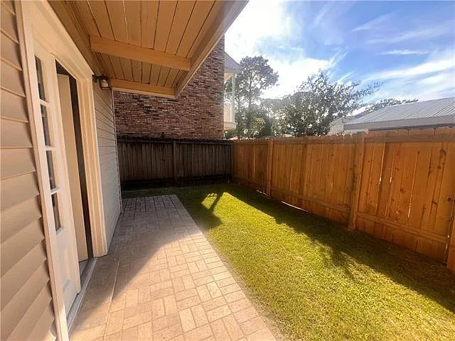 704 Waltham St — Photo 12
