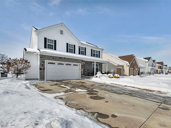 2nd image of 9048 Shady Elm Ln