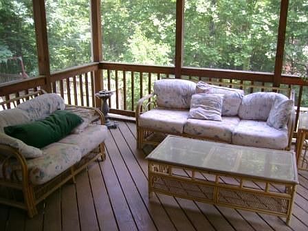 screened-in porch