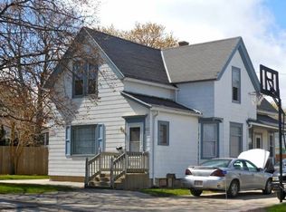 4511 S Nicholson Ave, Cudahy, WI 53235