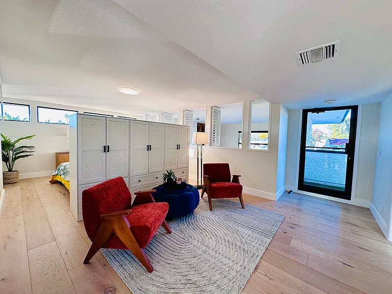 Upstair living area