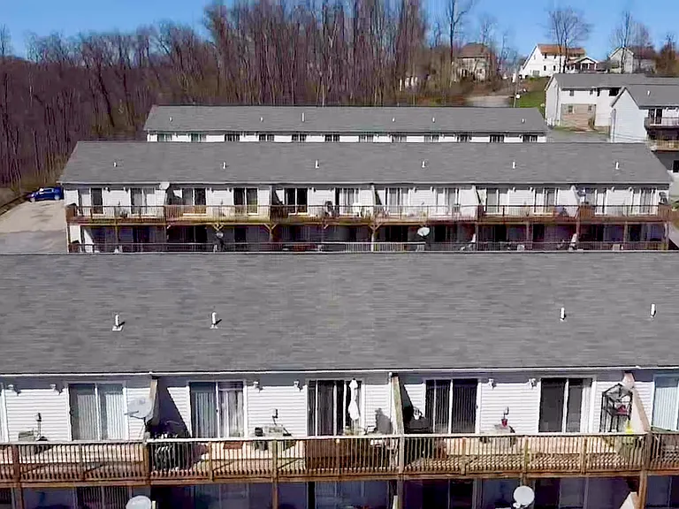 Pinnacle Heights Apartments — Photo 53