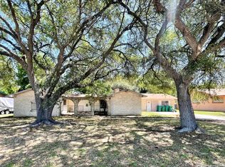 9348 Schaefer Rd, Converse, TX 78109