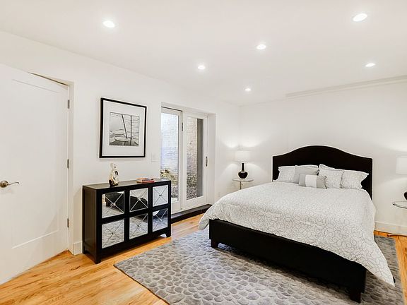 5th image of 449 Putnam Ave APT 1