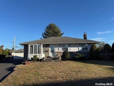 11 Evelyn Court, Syosset, NY, 11791