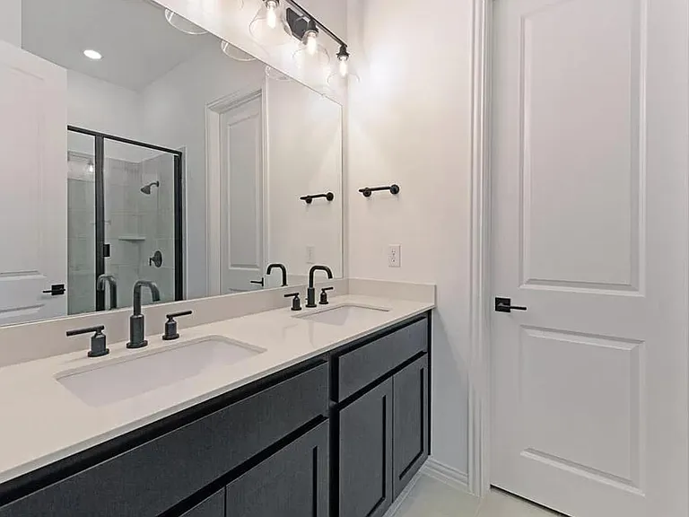 7517 Regal Ln — Photo 16