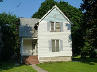 130 S Rural St, Hartford, WI 53027