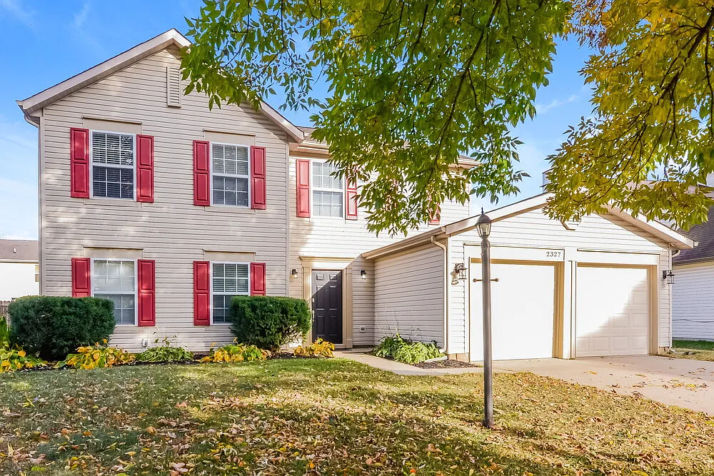 4 bed, 2.5 bath, 2130 sqft, $2,155 — Photo 1