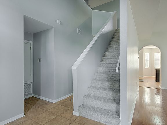 5th image of 4130 Harbor Lake Dr