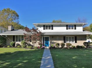 184 Ava Ln, Williamsville, NY