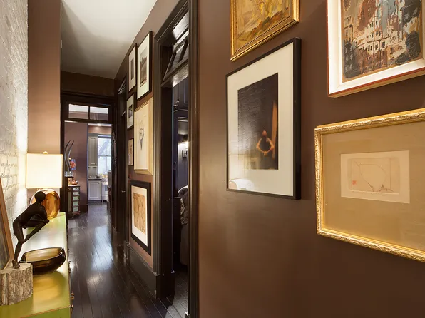 274 West 12th Street image 1 of 3