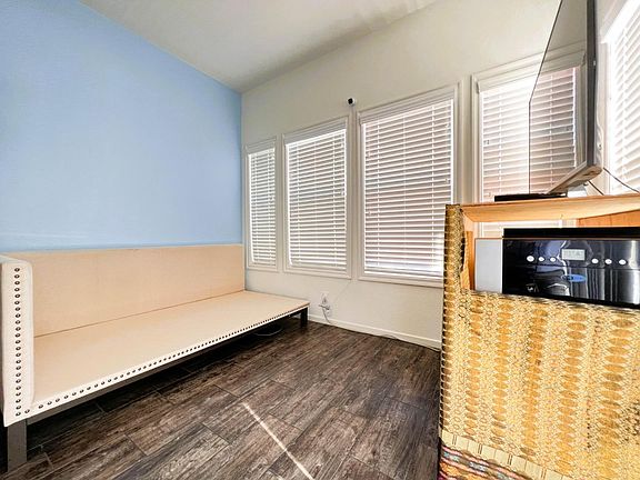 4th image of 2425 Church Ln #56