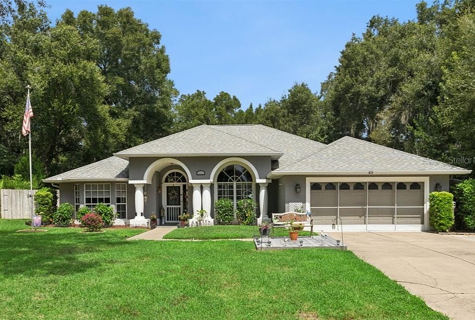 1st image of 33440 LAKE BEND CIRCLE