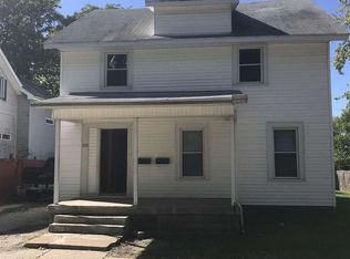 1113 Woodlawn Ct, Pekin, IL
