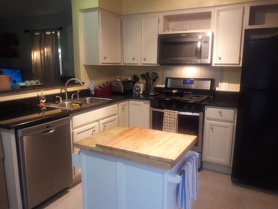2nd image of 2400 Berkett Dr #B