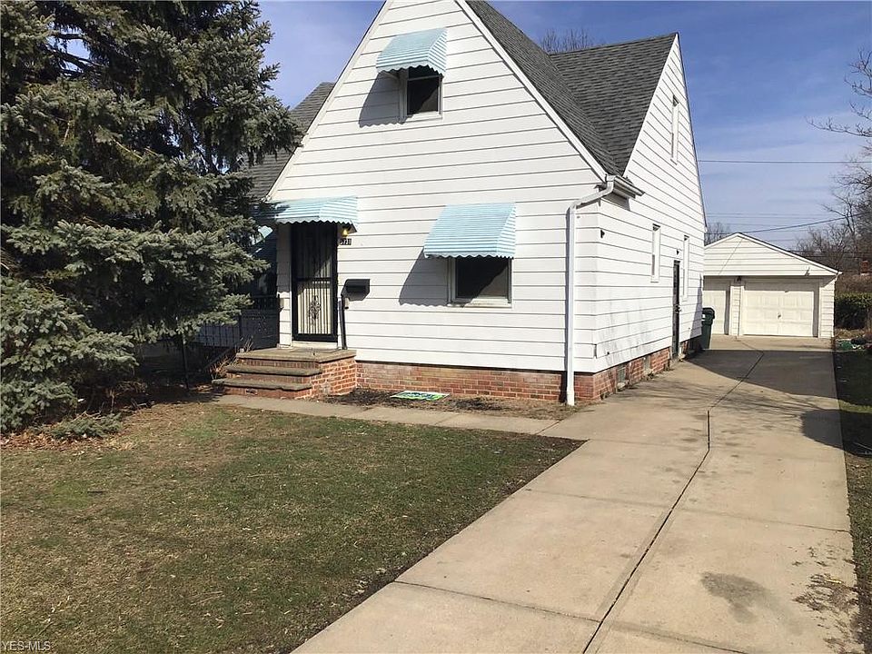 1st image of 5731 E 139th St
