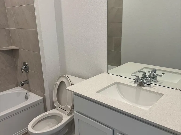 902 Heaven Dr — Photo 17