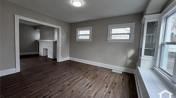 10610 Langton Ave — Photo 4