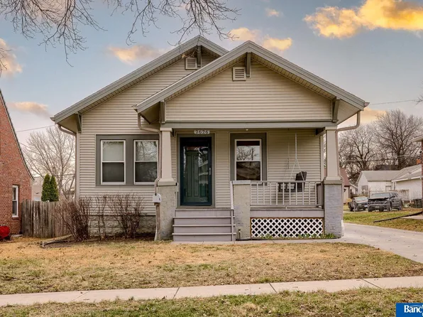 2626 S 12th St, Lincoln, NE 68502
