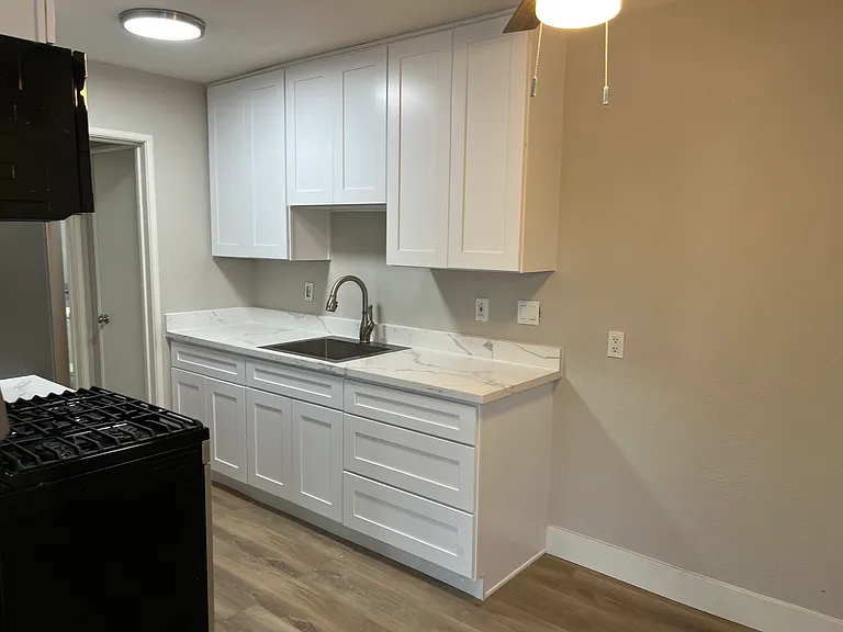 417 N 7th St — Photo 3