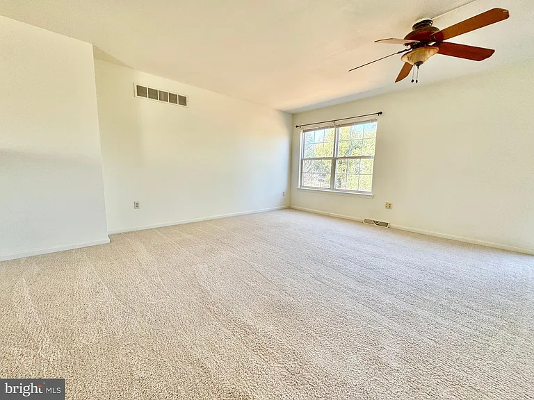 305 Charring Cross Dr — Photo 5