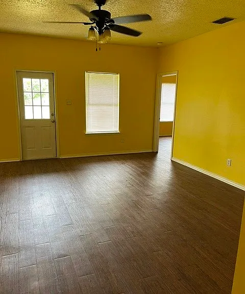 717 Dominga St — Photo 3