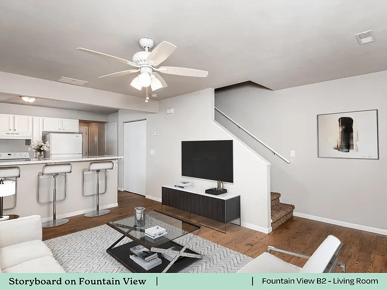 Storyboard on Fountain View — Photo 20