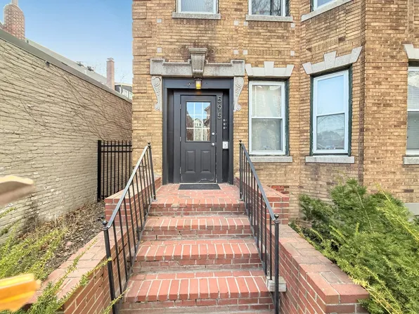 595 Centre St APT 3, Jamaica Plain, MA 02130