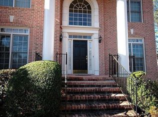 750 Vinings Estates Dr SE, Mableton, GA 30126