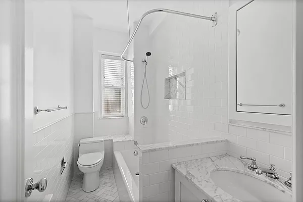 Rented by Rudin Management Company, Inc. | media 13