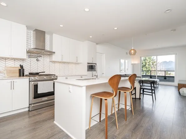 4477 Hastings St #502, Burnaby, BC V5C 2J4