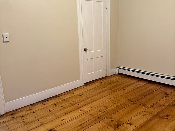 3rd image of 46 Dunn St #3