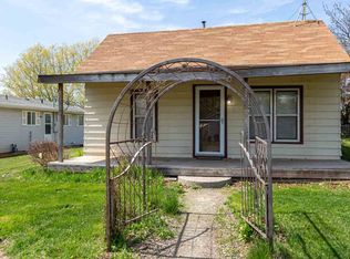 225 S Maple St, Reardan, WA 99029