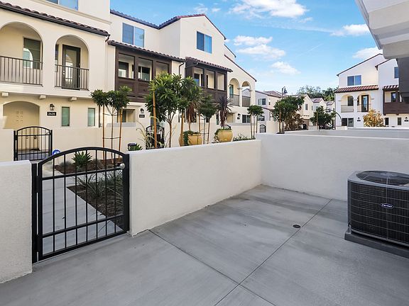 4th image of 2631 Glamis Ct