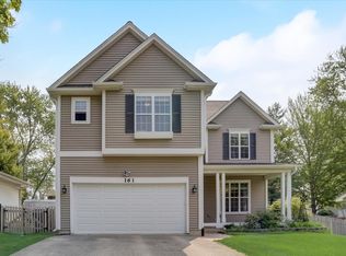 161 Rose Tree Ln, Lindenhurst, IL 60046