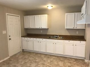 2501 Kendall Dr, Charlotte, NC 28216