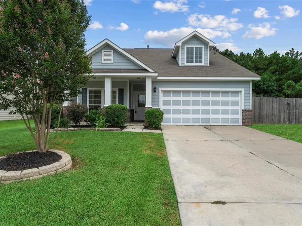 1069 Shadow Glenn Dr, Conroe, TX 77301