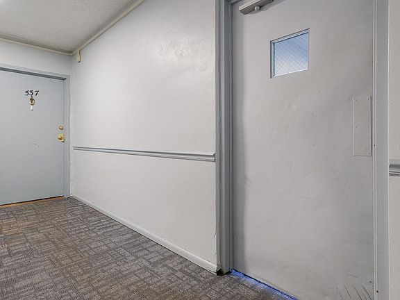 3rd image of 1575 W Street Rd APT 537