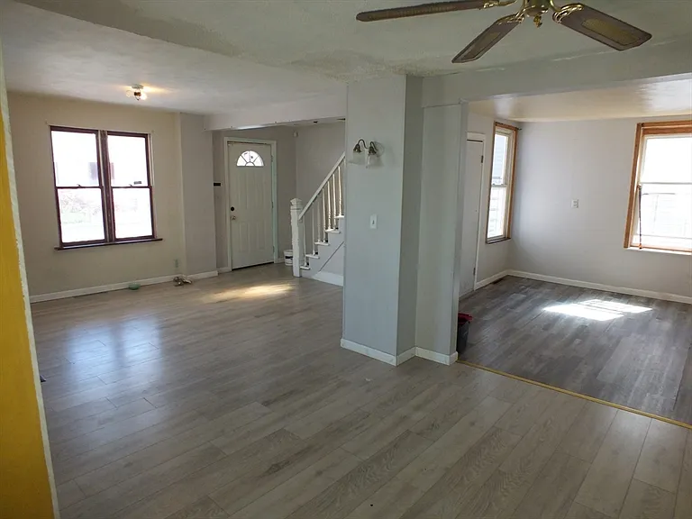 241 Tyler St — Photo 11