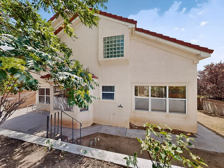 8908 Henriette Wyeth Dr NE — Photo 41