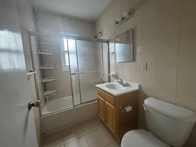2 bed, 1.0 bath, $3,000 — Photo 3