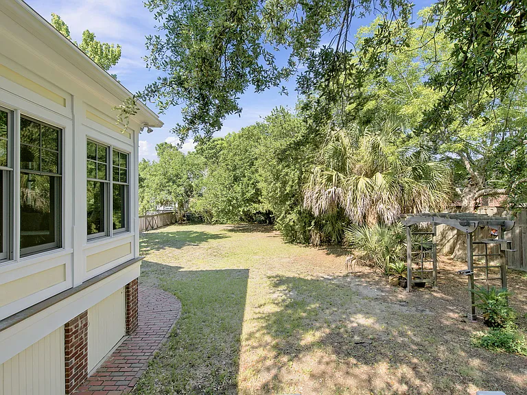 2424 Middle St — Photo 57