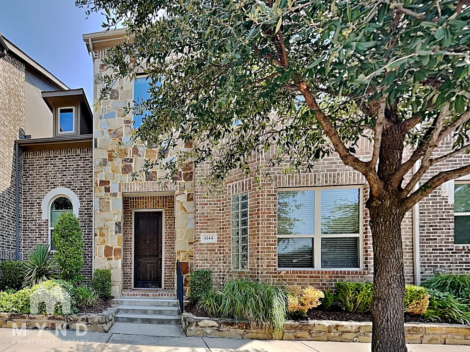 3 bed, 2.5 bath, 2093 sqft, $3,025 — Photo 4