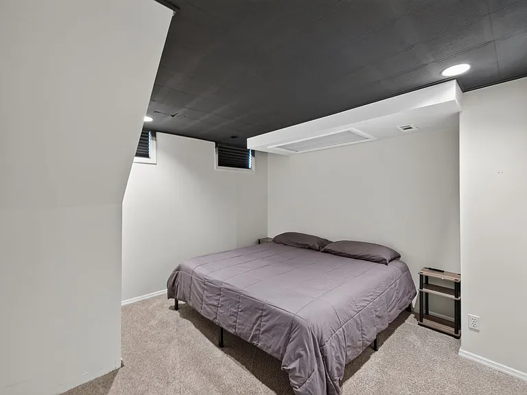 536 Oak Hill Dr — Photo 17
