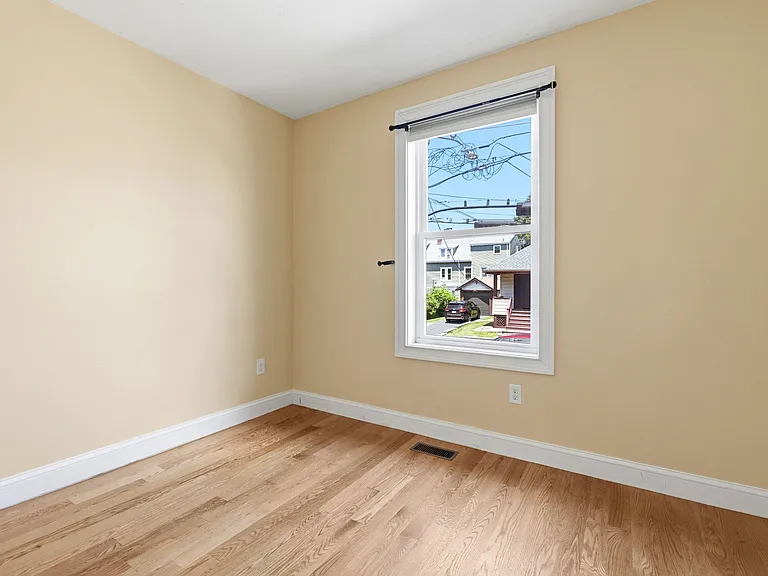 47 Metropolitan Ave #1 — Photo 13